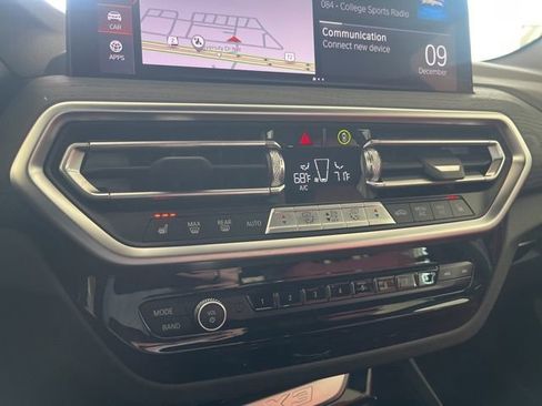 Used 2024 BMW X3 xDrive30i w/ Premium Package image 25