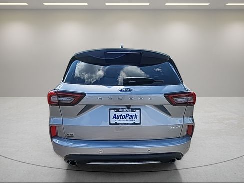 Used 2023 Ford Escape ST-Line AWD/4WD image 7