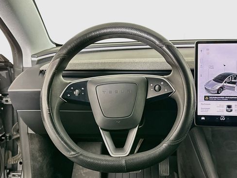 Used 2025 Tesla Model 3 Long Range AWD/4WD image 17