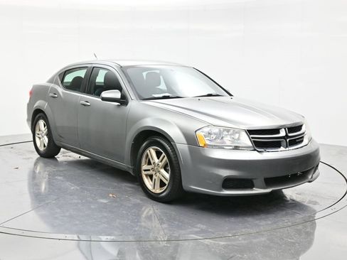 Used 2012 Dodge Avenger SXT image 1