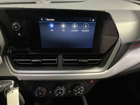 New 2026 Chevrolet Trax RS w/ Sunroof Package image 26