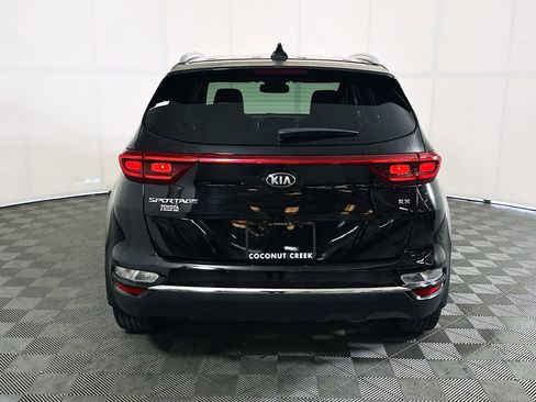Used 2021 Kia Sportage EX FWD image 4
