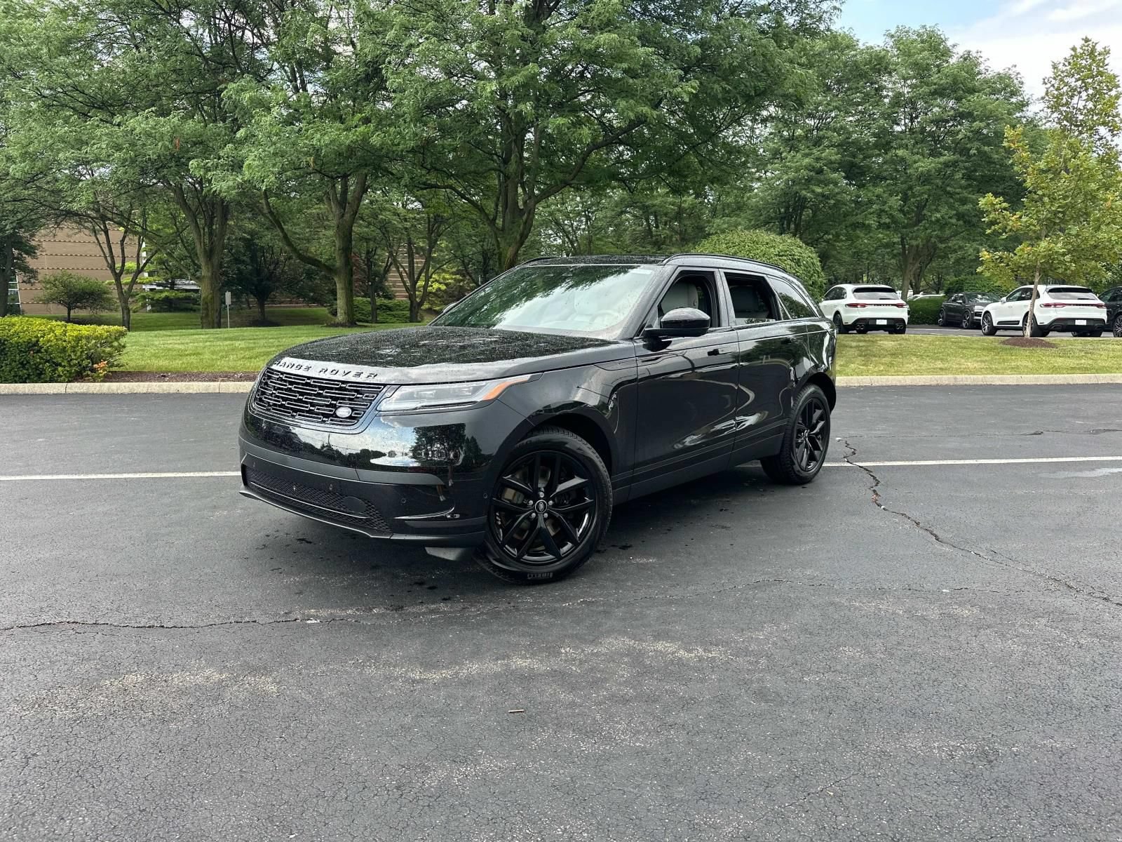 New 2026 Land Rover Range Rover Velar S AWD/4WD image 1