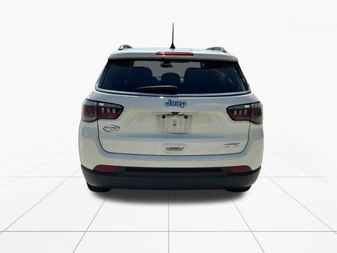 Used 2020 Jeep Compass Latitude w/ Popular Equipment Group FWD image 7