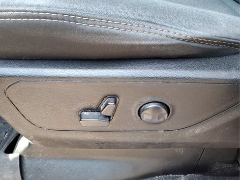 Used 2023 RAM 1500 Big Horn AWD/4WD image 16