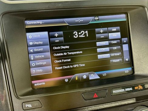 Used 2016 Ford Explorer XLT w/ Equipment Group 202A FWD image 15