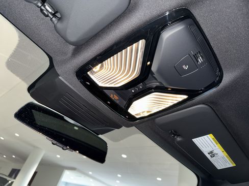 New 2026 BMW X6 xDrive40i w/ Climate Comfort Package image 22