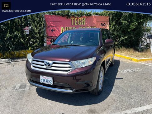 Used 2012 Toyota Highlander FWD image 1