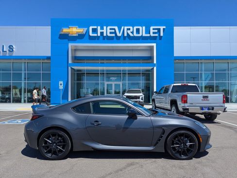 Used 2024 Toyota GR86 Premium RWD image 29