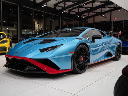 Used 2023 Lamborghini Huracan STO RWD image 37