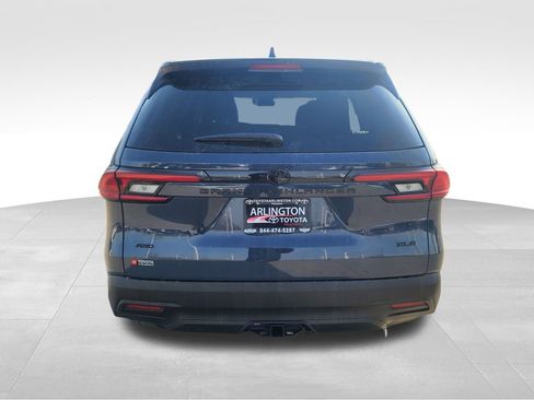 New 2026 Toyota Grand Highlander XLE image 7