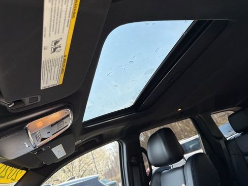 Used 2020 Jeep Grand Cherokee Limited w/ Premium Lighting Group image 24