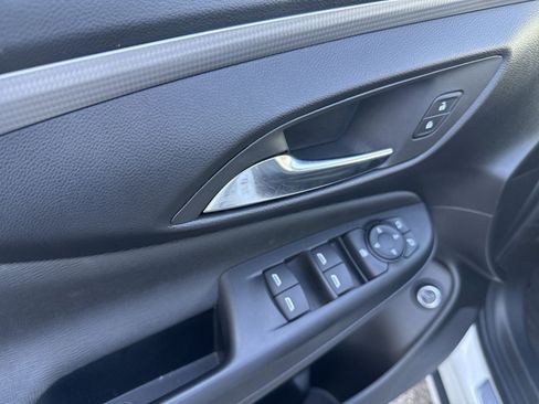 Used 2024 Buick Envista Sport Touring FWD image 14