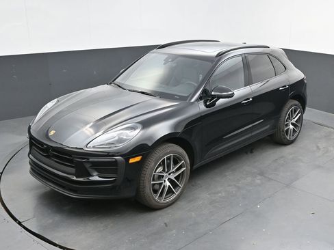 New 2026 Porsche Macan image 28