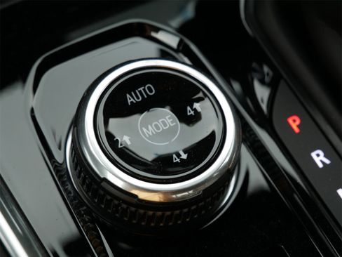 New 2026 GMC Canyon AT4 w/ Technology Plus Package image 12