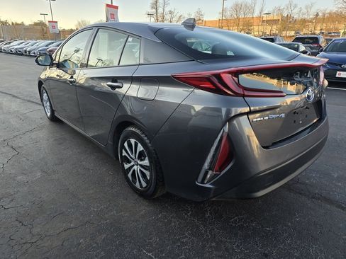 Certified 2020 Toyota Prius Prime XLE image 4