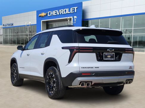 New 2027 Chevrolet Traverse Z71 w/ Driver Confidence Package AWD/4WD image 4