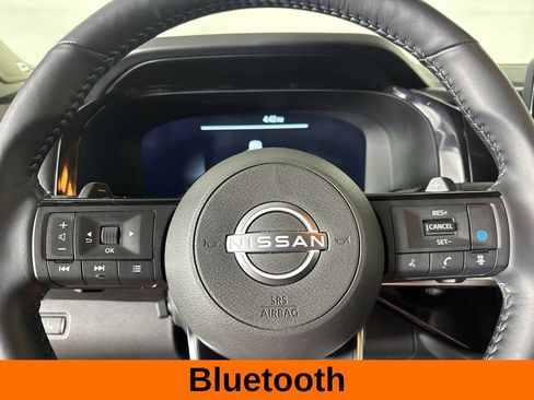 Used 2025 Nissan Pathfinder Platinum FWD image 16