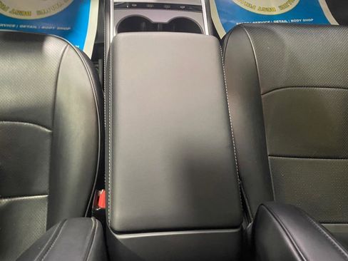 Used 2022 Tesla Model 3 Long Range AWD/4WD image 13