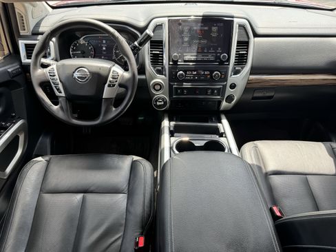 Used 2020 Nissan Titan SL w/ Moonroof Package AWD/4WD image 13