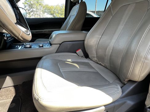 Used 2018 Ford Expedition Max Limited w/ Equipment Group 302A image 17