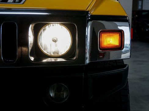 Used 2005 HUMMER H2 w/ Preferred Equipment Group image 66