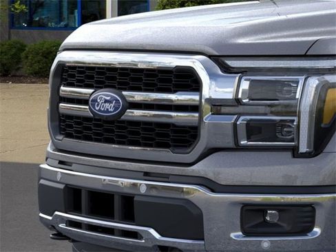 New 2025 Ford F150 Lariat w/ Equipment Group 501A Mid image 17