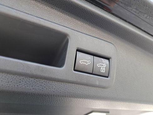 Certified 2025 Toyota 4Runner Limited image 7