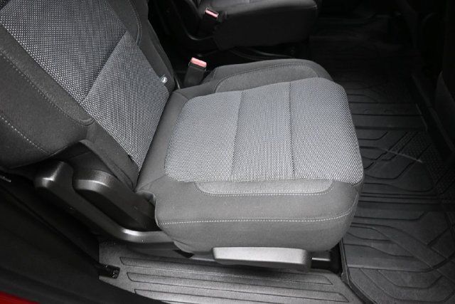 Used 2024 Chevrolet Traverse LT FWD image 30