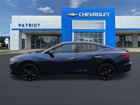 Used 2016 Nissan Maxima SR w/ Midnight Edition FWD image 7