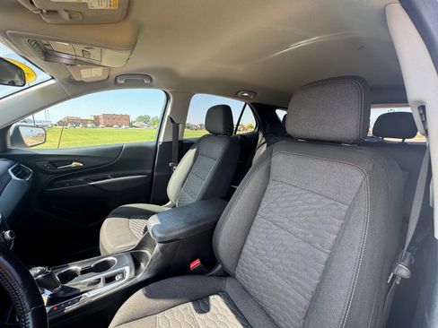 Used 2019 Chevrolet Equinox LT image 10