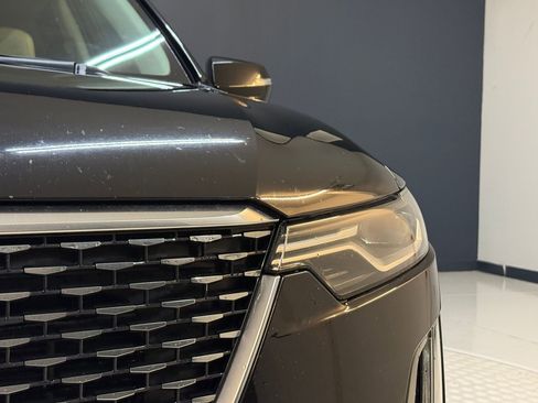 Used 2022 Cadillac XT6 Premium Luxury w/ Technology Package image 11