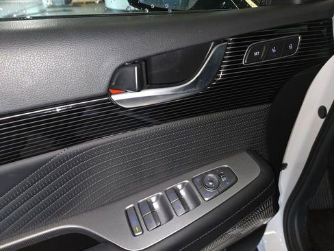 Used 2025 Hyundai Palisade Calligraphy FWD image 13