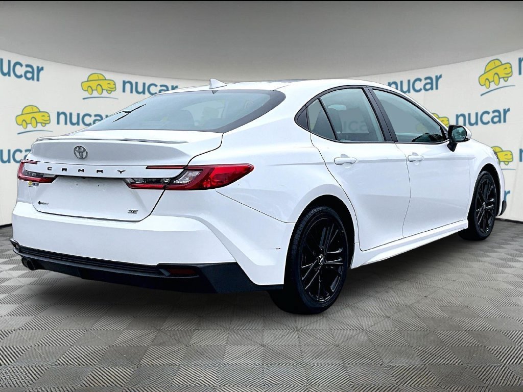 Used 2025 Toyota Camry SE FWD image 6