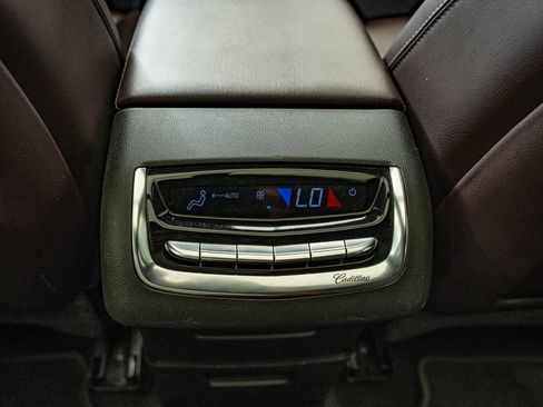 Used 2022 Cadillac XT6 Premium Luxury w/ LPO, Floor Liner Package AWD/4WD image 42