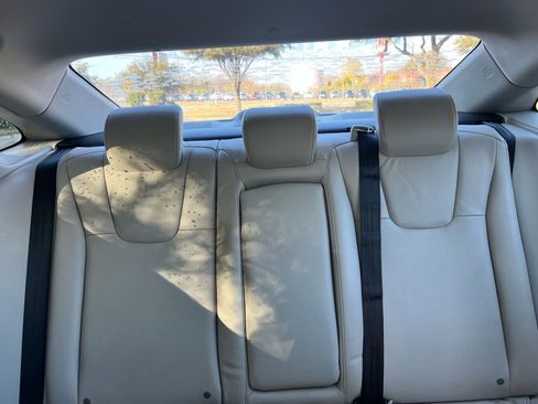 Used 2019 Honda Insight Touring image 32