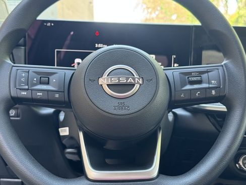 New 2026 Nissan Kicks SR w/ SR Premium Package AWD/4WD image 9