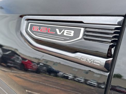 Used 2024 GMC Sierra 1500 AT4 w/ Technology Package AWD/4WD image 45