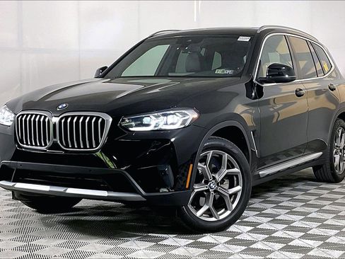 Used 2022 BMW X3 xDrive30i w/ Convenience Package AWD/4WD image 2