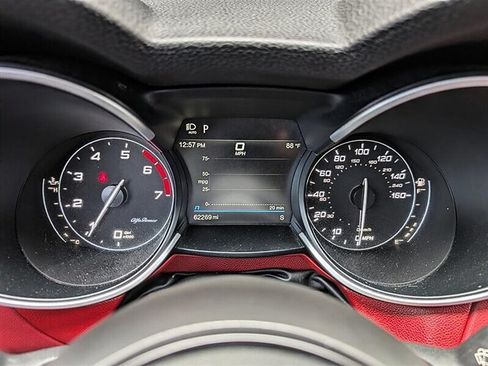 Used 2020 Alfa Romeo Stelvio Ti w/ Active Blind Spot Package AWD/4WD image 20