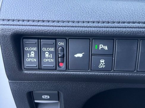 Used 2026 Honda Odyssey Touring image 32