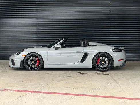 Certified 2022 Porsche 718 Boxster Spyder RWD image 2