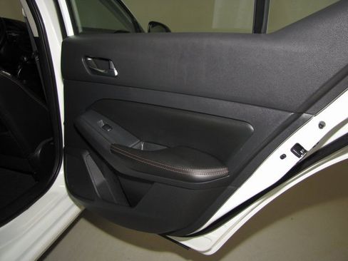 Used 2020 Nissan Altima 2.5 SR image 18