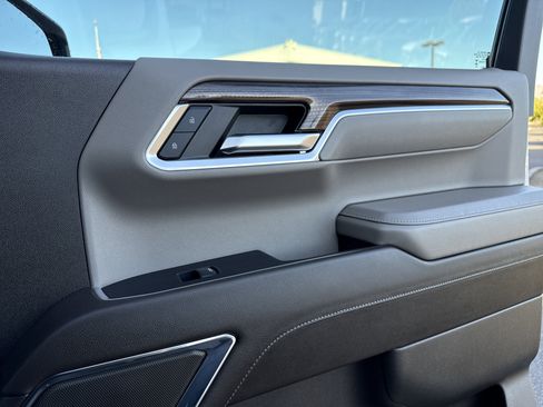 Used 2023 Chevrolet Silverado 1500 RST w/ Z71 Off-Road Package image 44