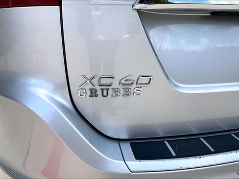 Used 2017 Volvo XC60 T5 Inscription w/ Preferred Option Package FWD image 43