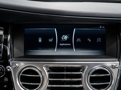 Used 2020 Rolls-Royce Ghost RWD image 38
