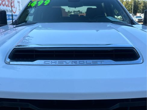 Used 2024 Chevrolet Silverado 2500 LT image 12