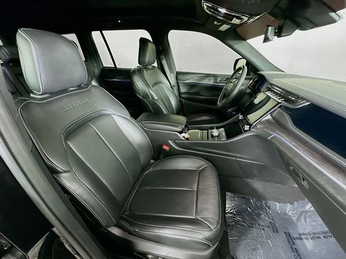 Certified 2023 Jeep Grand Cherokee Overland image 40