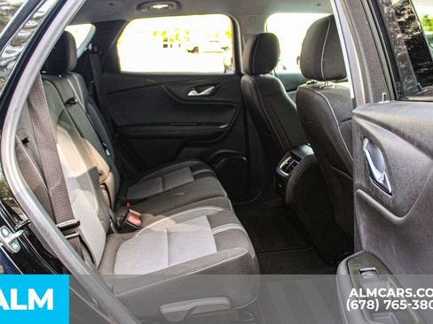 Used 2025 Chevrolet Blazer LT FWD image 19