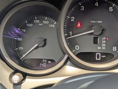 New 2025 Porsche Macan image 17